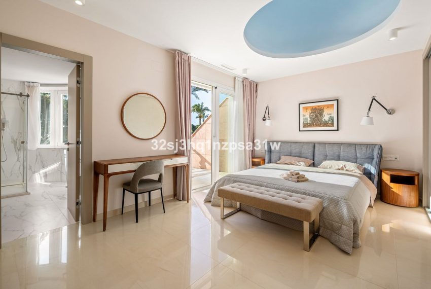 R5299852-Apartment-For-Sale-Marbella-Ground-Floor-Apartment-6-Beds-420-Built-13