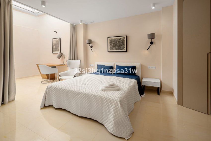 R5299852-Apartment-For-Sale-Marbella-Ground-Floor-Apartment-6-Beds-420-Built-15