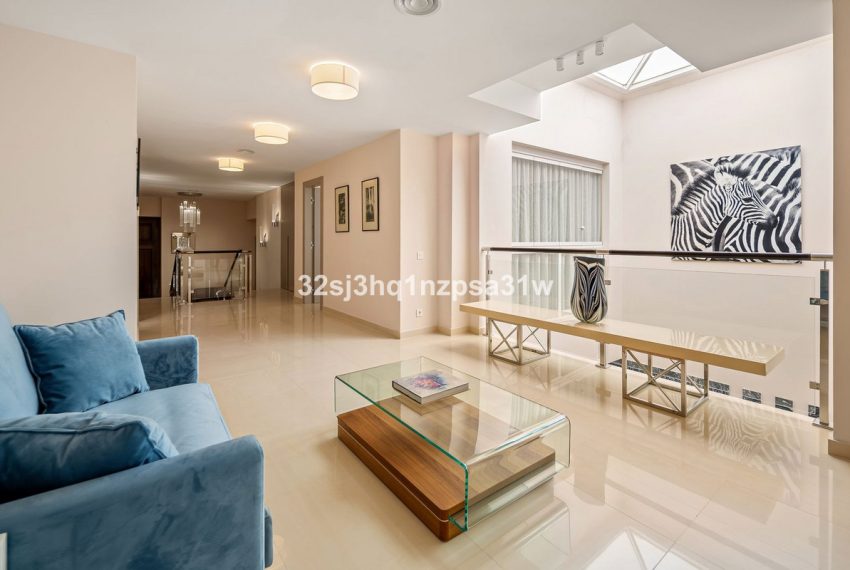 R5299852-Apartment-For-Sale-Marbella-Ground-Floor-Apartment-6-Beds-420-Built-17