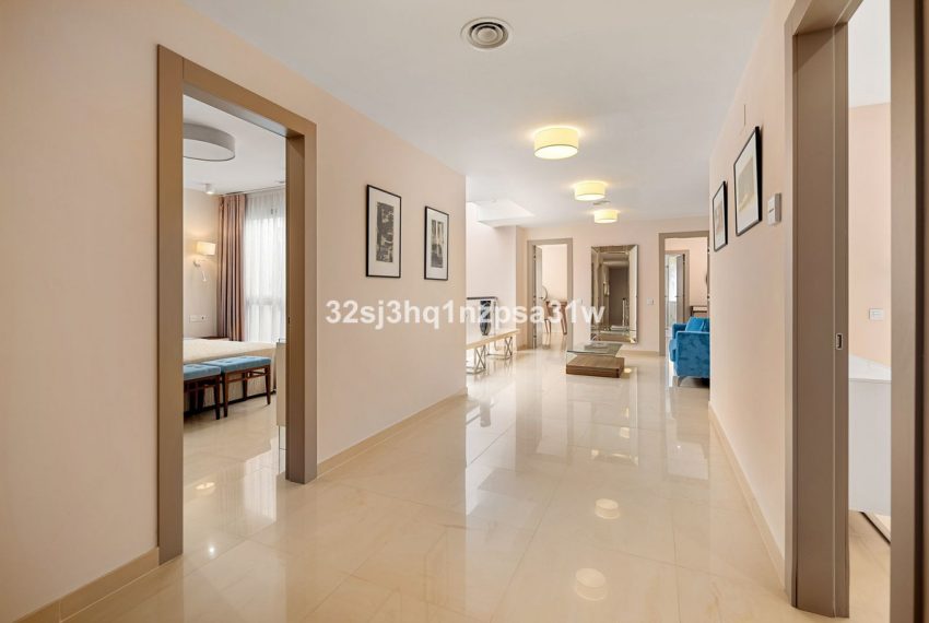 R5299852-Apartment-For-Sale-Marbella-Ground-Floor-Apartment-6-Beds-420-Built-18