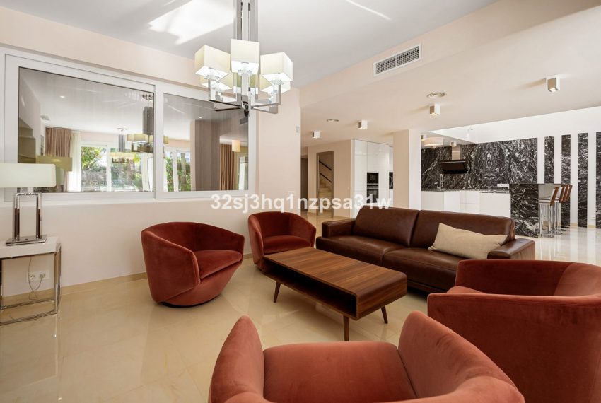 R5299852-Apartment-For-Sale-Marbella-Ground-Floor-Apartment-6-Beds-420-Built-4