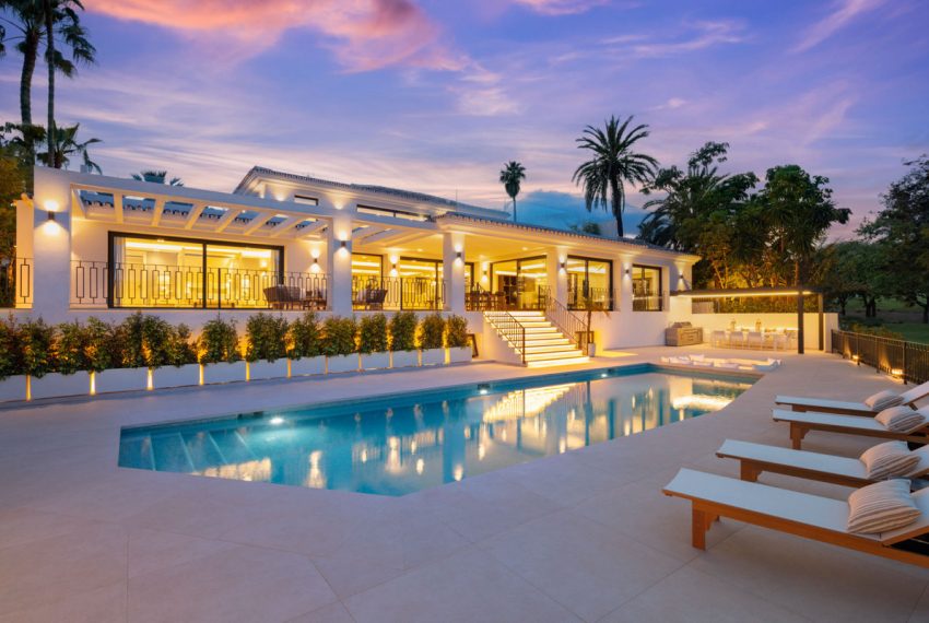 R5305297-House-For-Sale-Nueva-Andalucia-Detached-Villa-5-Beds-729-Built