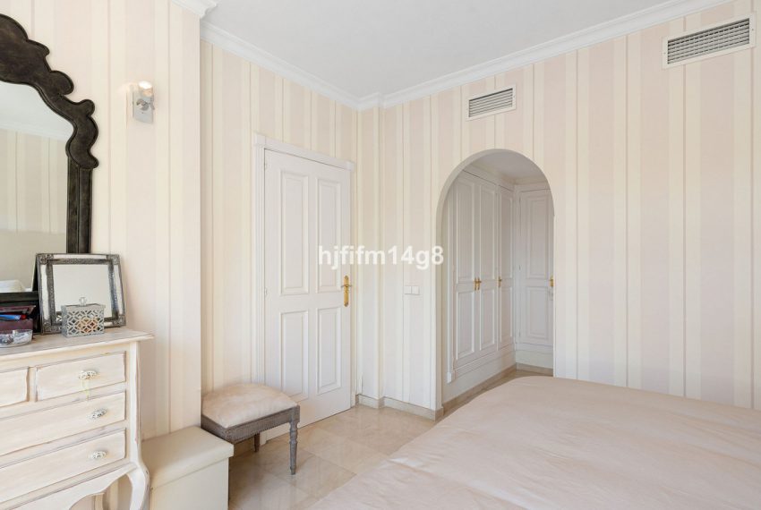 R5309341-Apartment-For-Sale-Nueva-Andalucia-Penthouse-3-Beds-232-Built-11