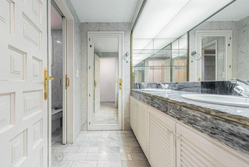 R5321065-Apartment-For-Sale-Marbella-Penthouse-2-Beds-156-Built-15
