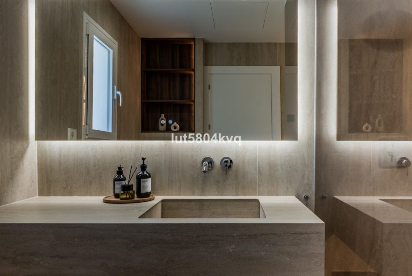 R5321377-Apartment-For-Sale-Nueva-Andalucia-Penthouse-Duplex-3-Beds-245-Built-19