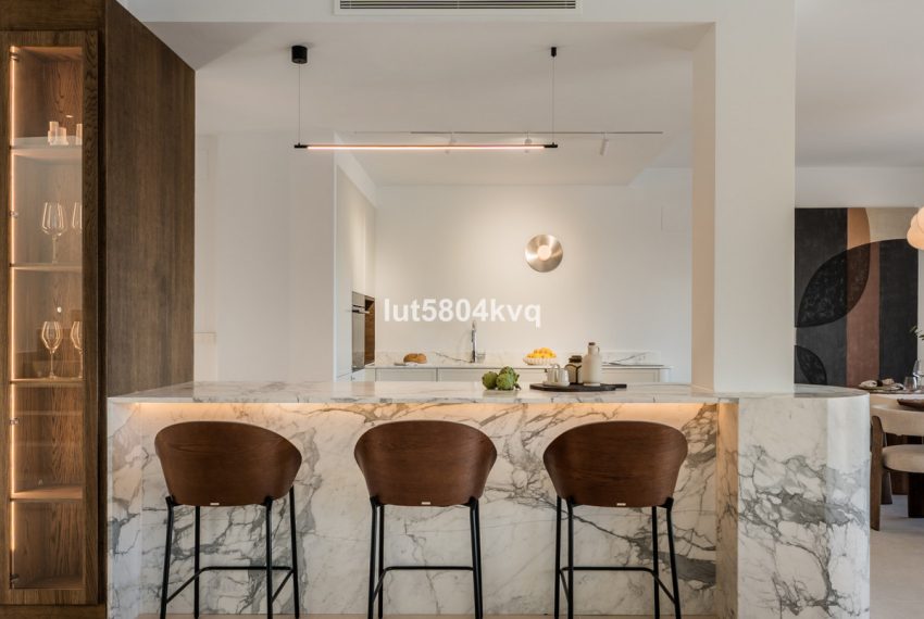 R5321377-Apartment-For-Sale-Nueva-Andalucia-Penthouse-Duplex-3-Beds-245-Built-2