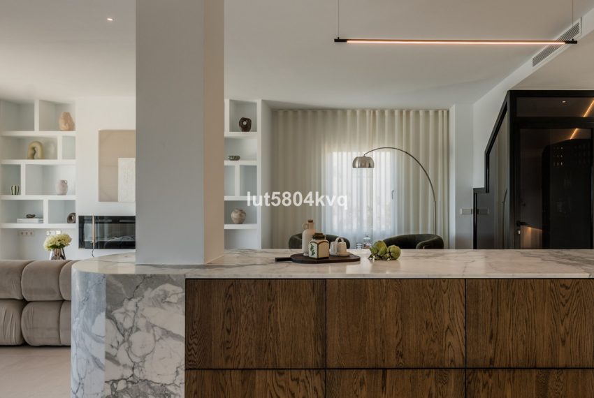 R5321377-Apartment-For-Sale-Nueva-Andalucia-Penthouse-Duplex-3-Beds-245-Built-5