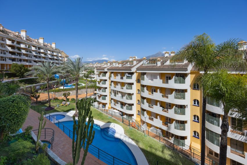 R5336584-Apartment-For-Sale-Nueva-Andalucia-Middle-Floor-Apartment-2-Beds-83-Built-1
