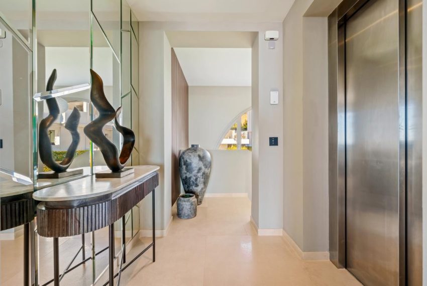 R5347582-Apartment-For-Sale-Aloha-Penthouse-Duplex-3-Beds-266-Built-16