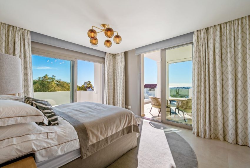 R5347582-Apartment-For-Sale-Aloha-Penthouse-Duplex-3-Beds-266-Built-19