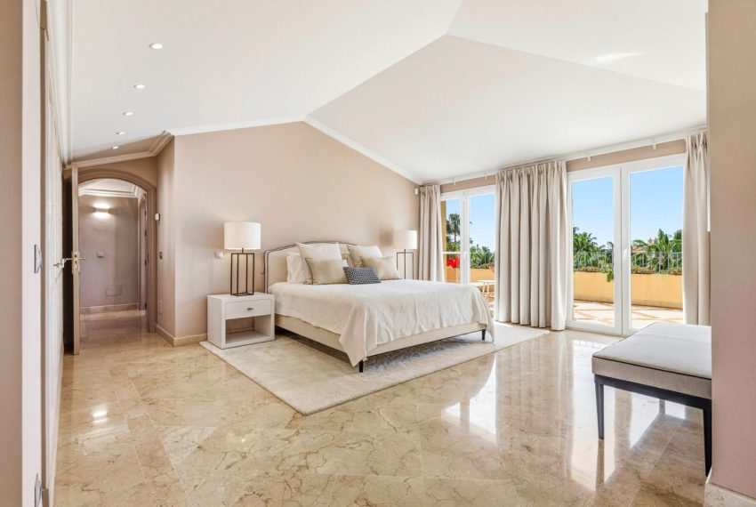 R5349382-Apartment-For-Sale-Nueva-Andalucia-Penthouse-Duplex-3-Beds-201-Built-3