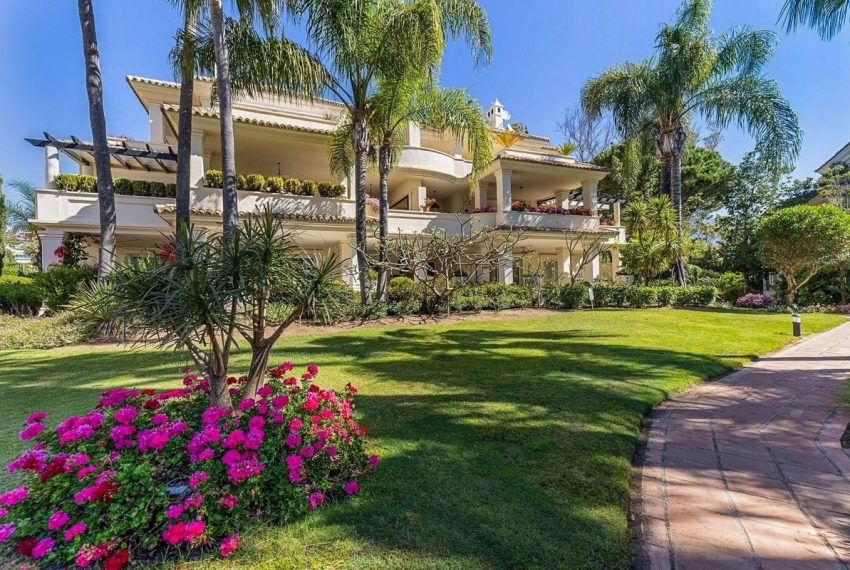 R5349382-Apartment-For-Sale-Nueva-Andalucia-Penthouse-Duplex-3-Beds-201-Built