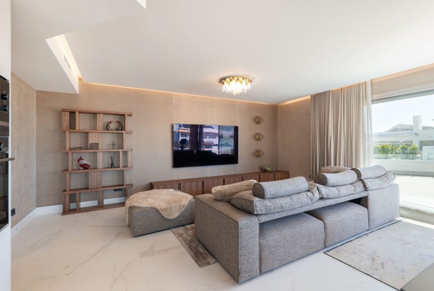 R5350480-Apartment-For-Sale-San-Pedro-de-Alcantara-Penthouse-3-Beds-169-Built-1