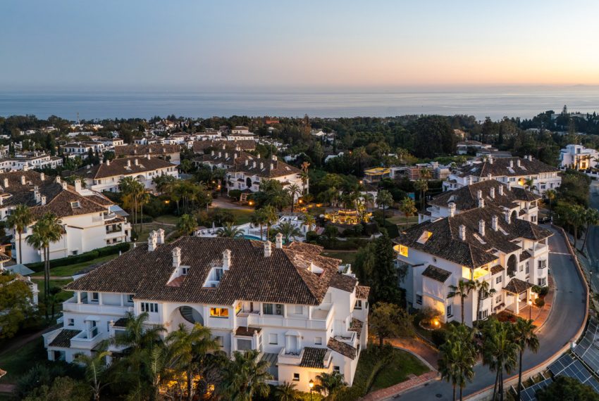 R5351137-Apartment-For-Sale-The-Golden-Mile-Penthouse-Duplex-3-Beds-156-Built-1