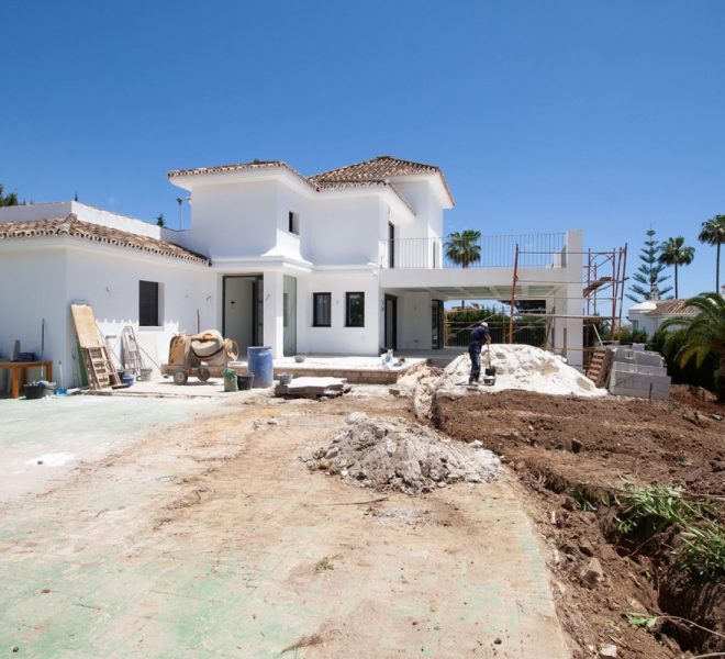 R5353399-Image 1-Detached Villa - 4 Beds - 295 Built