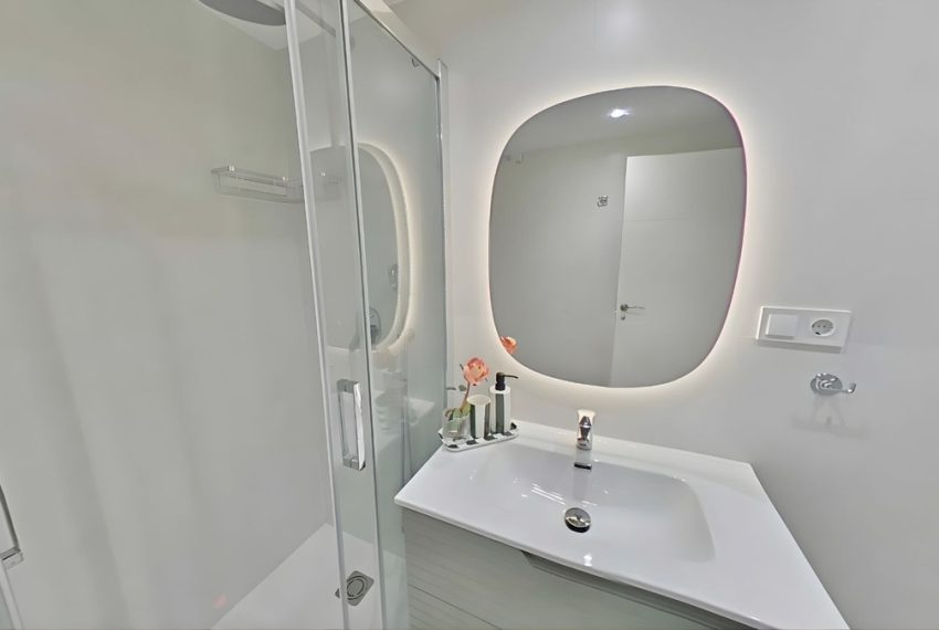 R5353585-Apartment-For-Sale-Nueva-Andalucia-Penthouse-1-Beds-45-Built-14