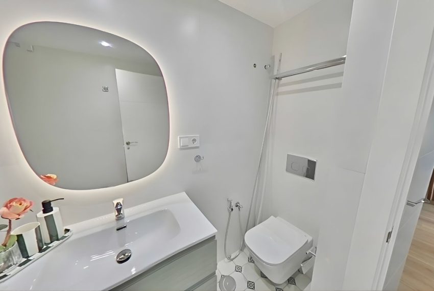 R5353585-Apartment-For-Sale-Nueva-Andalucia-Penthouse-1-Beds-45-Built-15