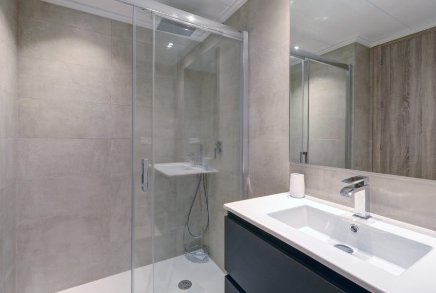 R5358112-Apartment-For-Sale-Nueva-Andalucia-Penthouse-3-Beds-122-Built-17