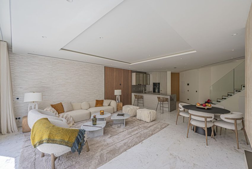 R5358430-Apartment-For-Sale-The-Golden-Mile-Ground-Floor-Apartment-1-Beds-87-Built-1