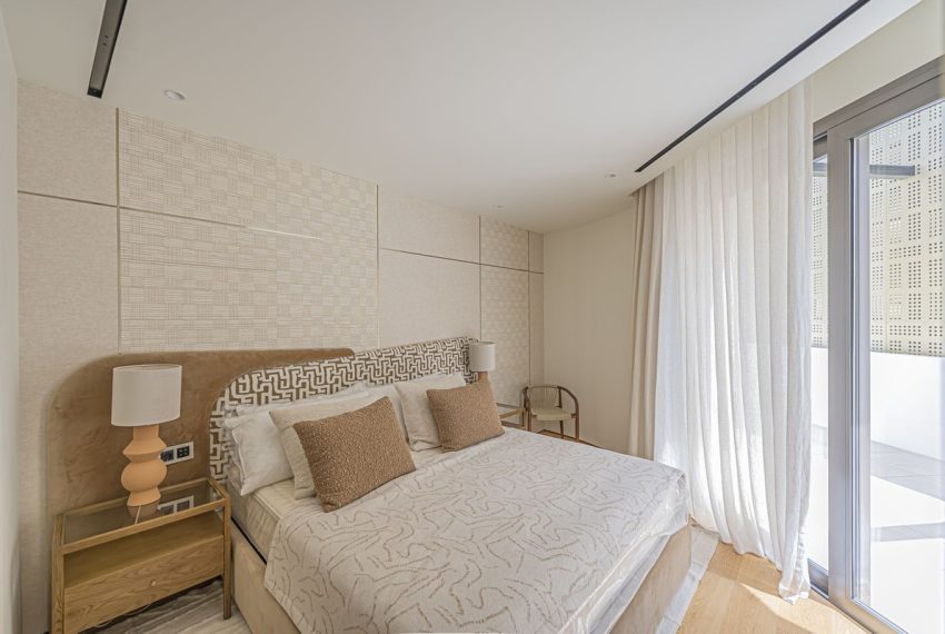 R5358430-Apartment-For-Sale-The-Golden-Mile-Ground-Floor-Apartment-1-Beds-87-Built-2