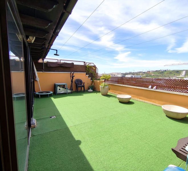 R5358433-Image 1-Penthouse - 4 Beds - 227 Built