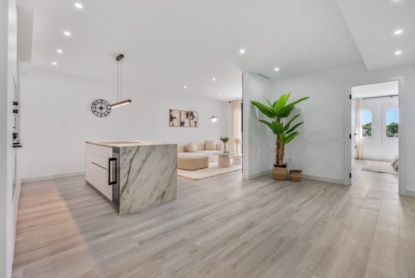 R5358859-Apartment-For-Sale-Nueva-Andalucia-Middle-Floor-Apartment-3-Beds-114-Built-6
