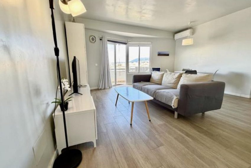 R5359300-Apartment-For-Sale-Marbella-Middle-Floor-Apartment-2-Beds-77-Built