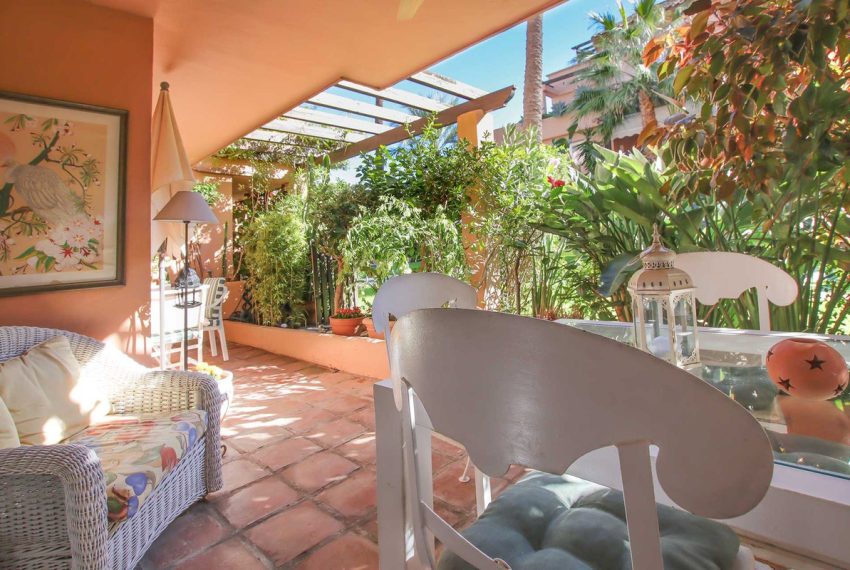 R5359369-Apartment-For-Sale-The-Golden-Mile-Ground-Floor-Apartment-2-Beds-112-Built-16