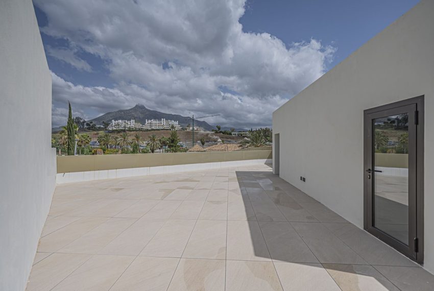 R5359459-Apartment-For-Sale-The-Golden-Mile-Ground-Floor-Apartment-1-Beds-90-Built-12