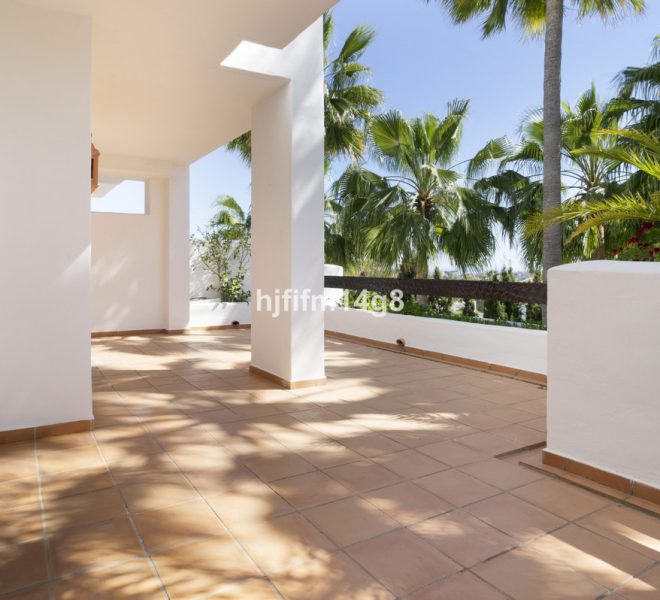 R5359756-Image 1-Middle Floor Apartment - 3 Beds - 145 Built
