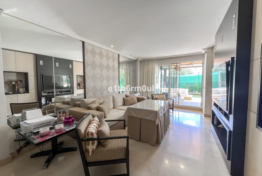 R5359768-Apartment-For-Sale-Marbella-Ground-Floor-Apartment-2-Beds-100-Built-1