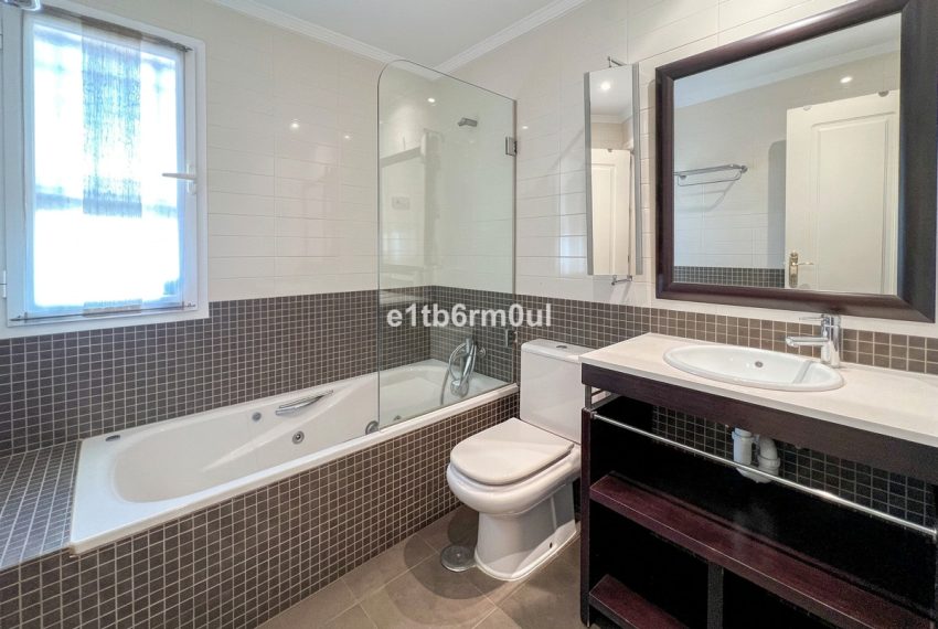 R5359768-Apartment-For-Sale-Marbella-Ground-Floor-Apartment-2-Beds-100-Built-13