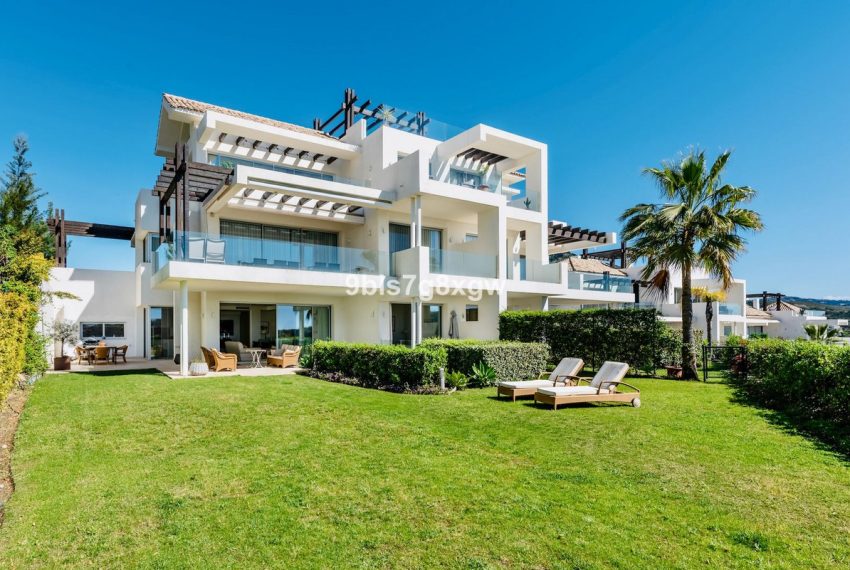R5360644-Apartment-For-Sale-Benahavis-Ground-Floor-Apartment-3-Beds-204-Built