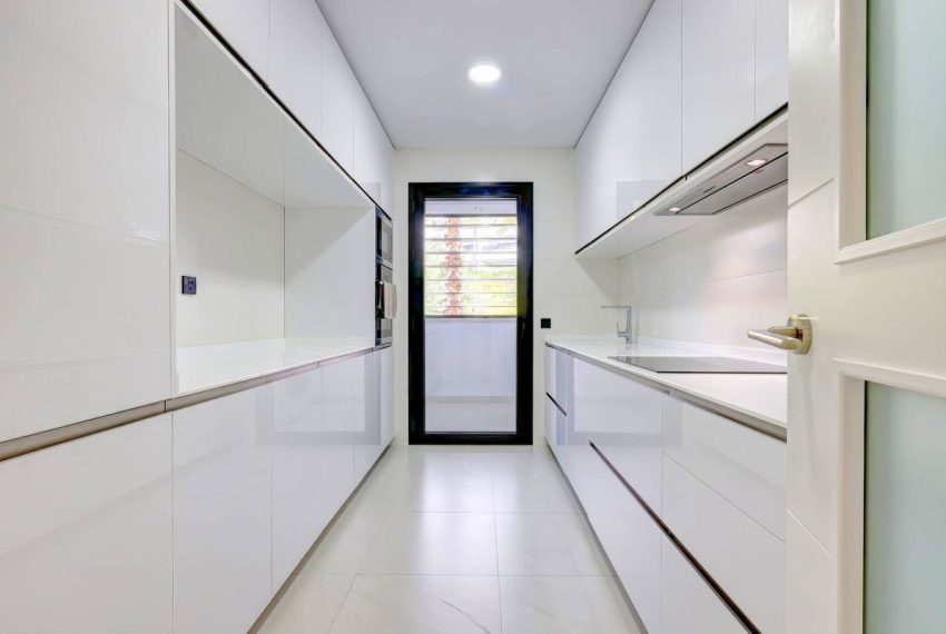 R5360740-Apartment-For-Sale-Estepona-Middle-Floor-Apartment-2-Beds-114-Built-4