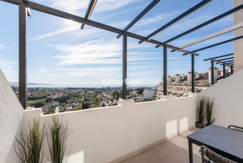 R5360785-Apartment-For-Sale-Nueva-Andalucia-Penthouse-Duplex-2-Beds-96-Built-2