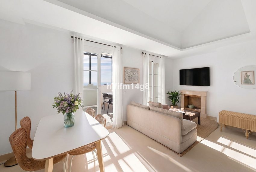 R5360785-Apartment-For-Sale-Nueva-Andalucia-Penthouse-Duplex-2-Beds-96-Built-3