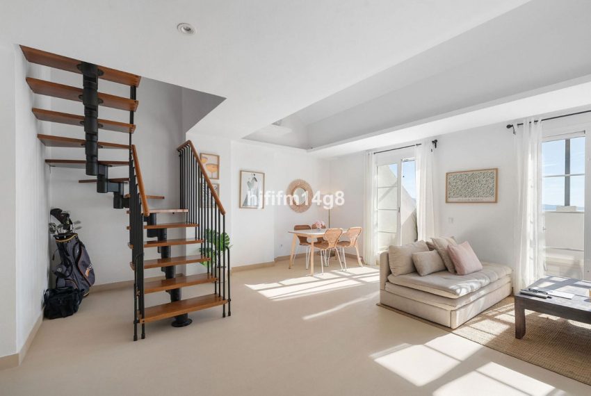 R5360785-Apartment-For-Sale-Nueva-Andalucia-Penthouse-Duplex-2-Beds-96-Built-4