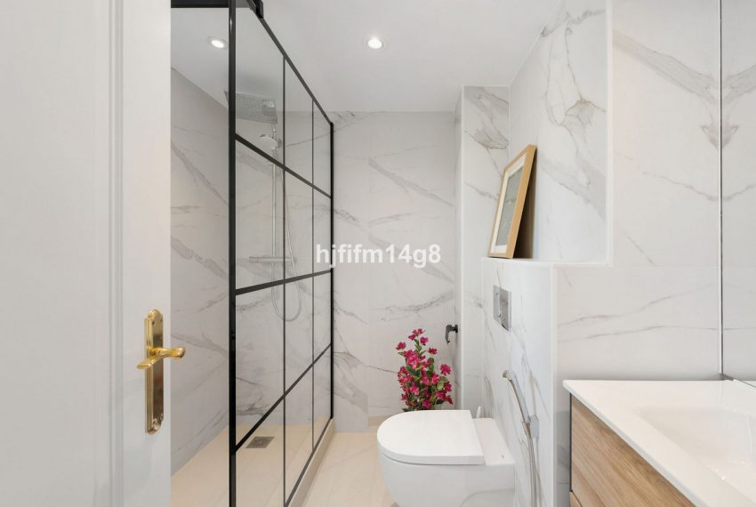 R5360785-Apartment-For-Sale-Nueva-Andalucia-Penthouse-Duplex-2-Beds-96-Built-9