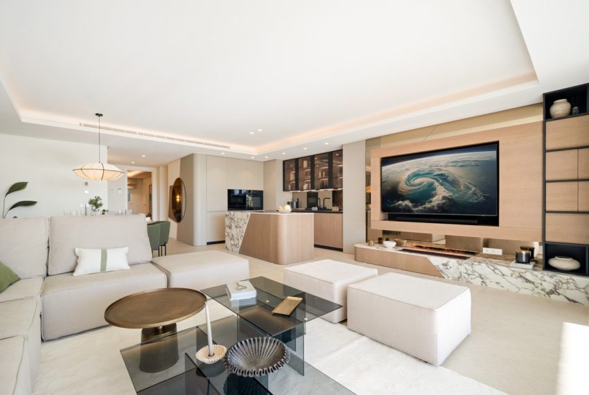 R5360812-Apartment-For-Sale-The-Golden-Mile-Middle-Floor-Apartment-4-Beds-169-Built-19