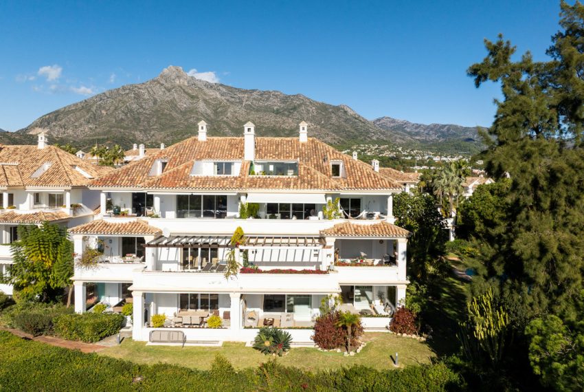 R5360812-Apartment-For-Sale-The-Golden-Mile-Middle-Floor-Apartment-4-Beds-169-Built-7