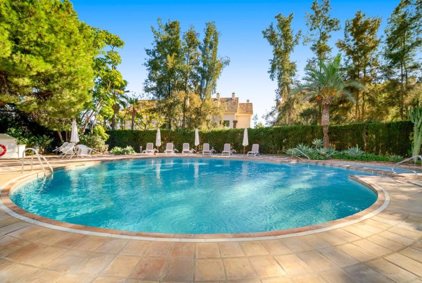R5360812-Apartment-For-Sale-The-Golden-Mile-Middle-Floor-Apartment-4-Beds-169-Built-9