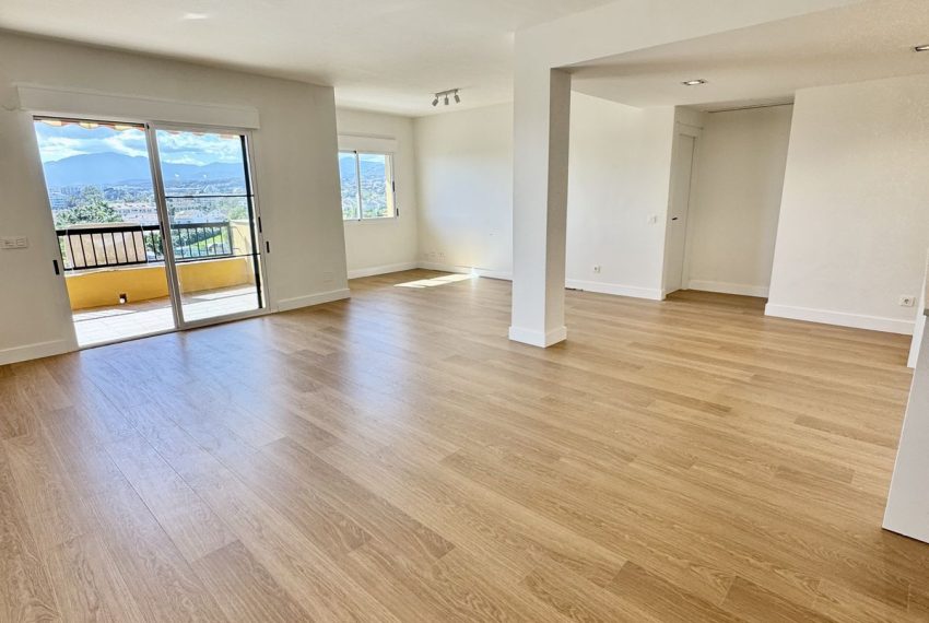 R5362039-Apartment-For-Sale-San-Pedro-de-Alcantara-Middle-Floor-Apartment-3-Beds-142-Built