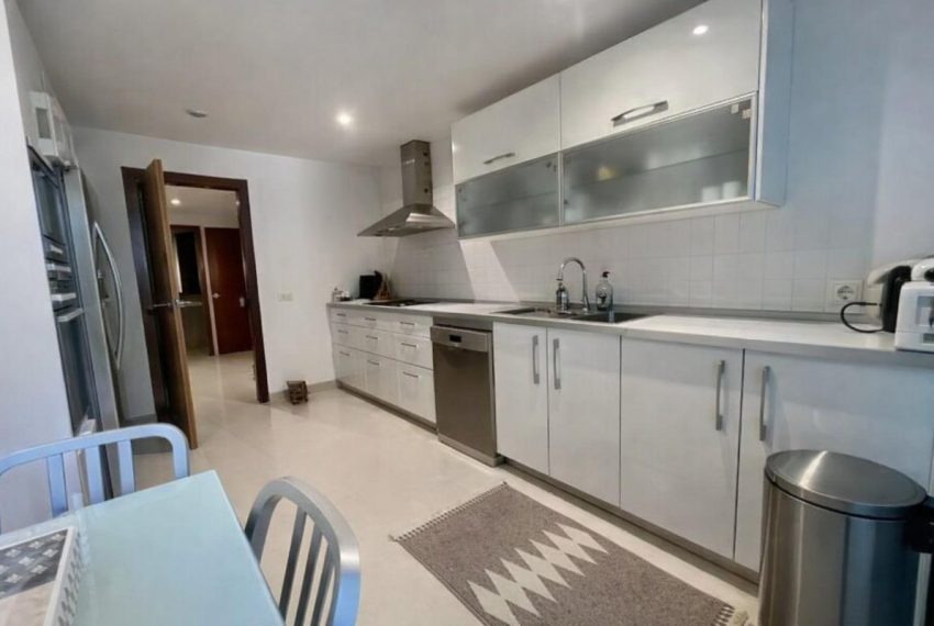 R5362378-Apartment-For-Sale-Marbella-Penthouse-4-Beds-190-Built-4