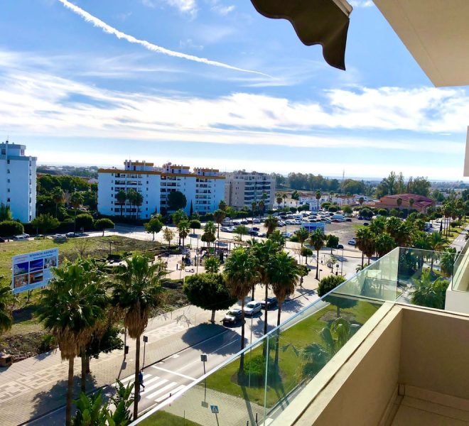 R5362660-Image 1-Top Floor Apartment - 3 Beds - 108 Built