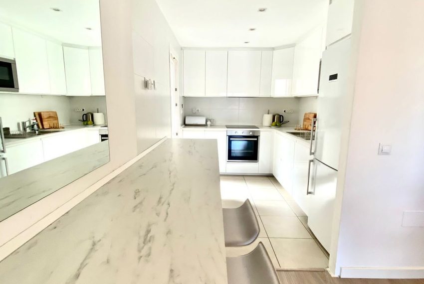 R5362660-Apartment-For-Sale-Nueva-Andalucia-Top-Floor-Apartment-3-Beds-108-Built-8