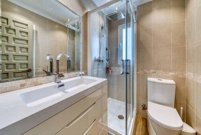 R5362753-Apartment-For-Sale-Aloha-Ground-Floor-Apartment-2-Beds-114-Built-16