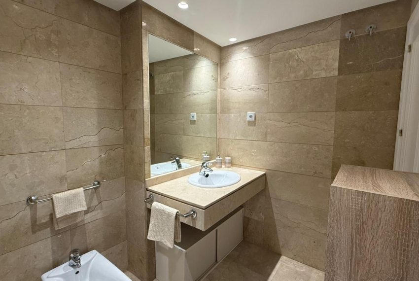 R5362789-Apartment-For-Sale-Nueva-Andalucia-Middle-Floor-Apartment-2-Beds-84-Built-18