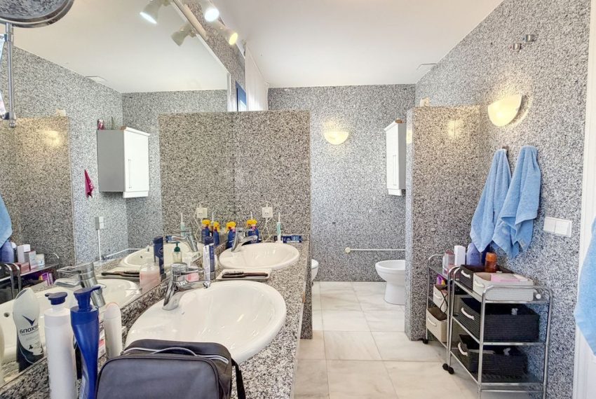 R5362816-Apartment-For-Sale-Marbella-Middle-Floor-Apartment-4-Beds-193-Built-15
