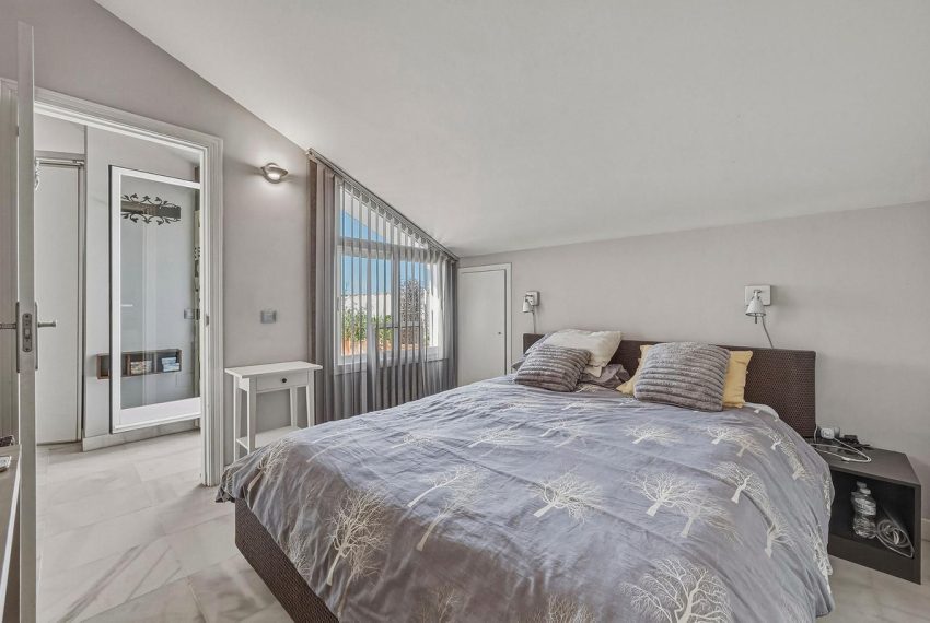 R5362879-Apartment-For-Sale-Nagueles-Duplex-3-Beds-124-Built-16