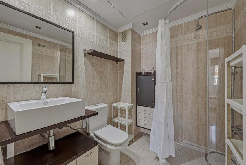 R5362879-Apartment-For-Sale-Nagueles-Duplex-3-Beds-124-Built-19
